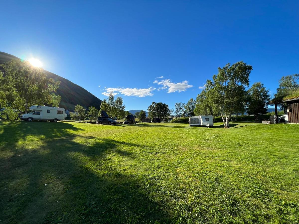 Vistdal Camping Myklebostad  Buitenkant foto