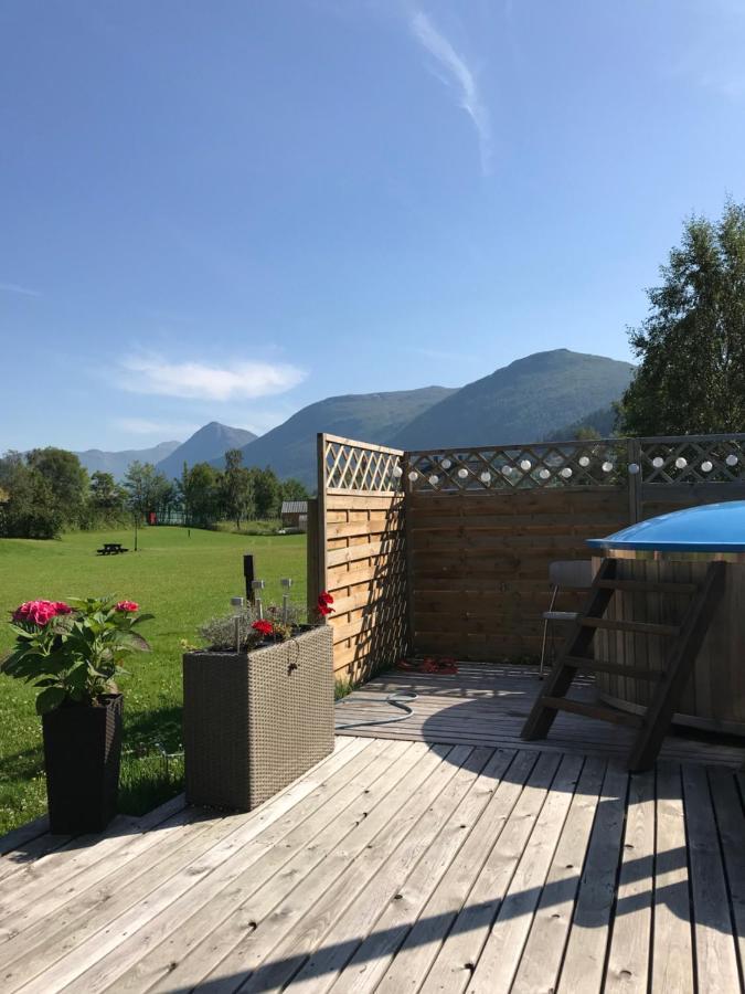 Vistdal Camping Myklebostad  Buitenkant foto